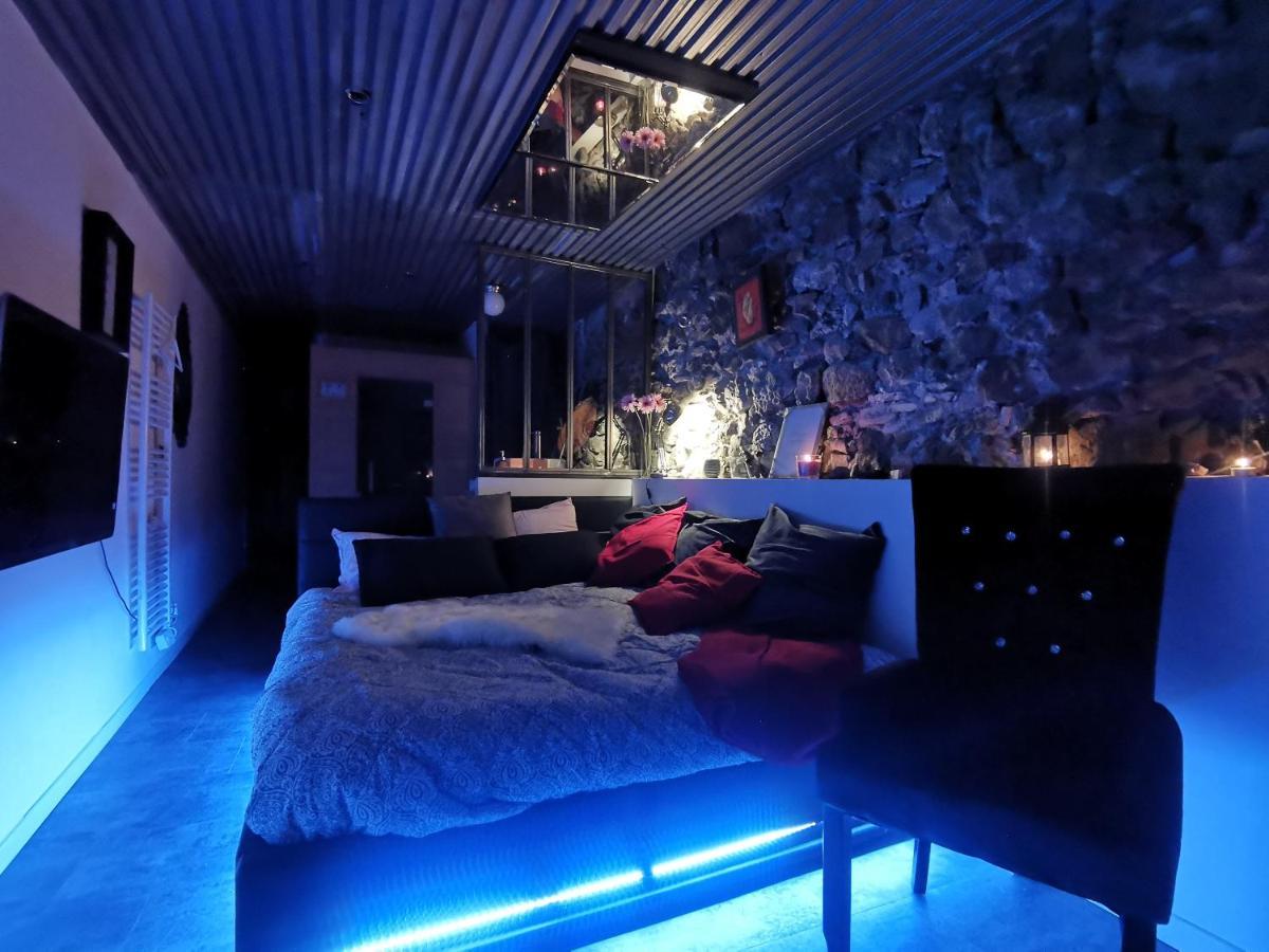 Sweet Loft Grenoble-Love Room Avec Jacuzzi & Sauna Eksteriør bilde